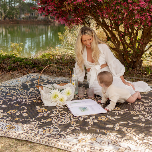 Garland Black & Tan Recycled Indoor/Outdoor Rug