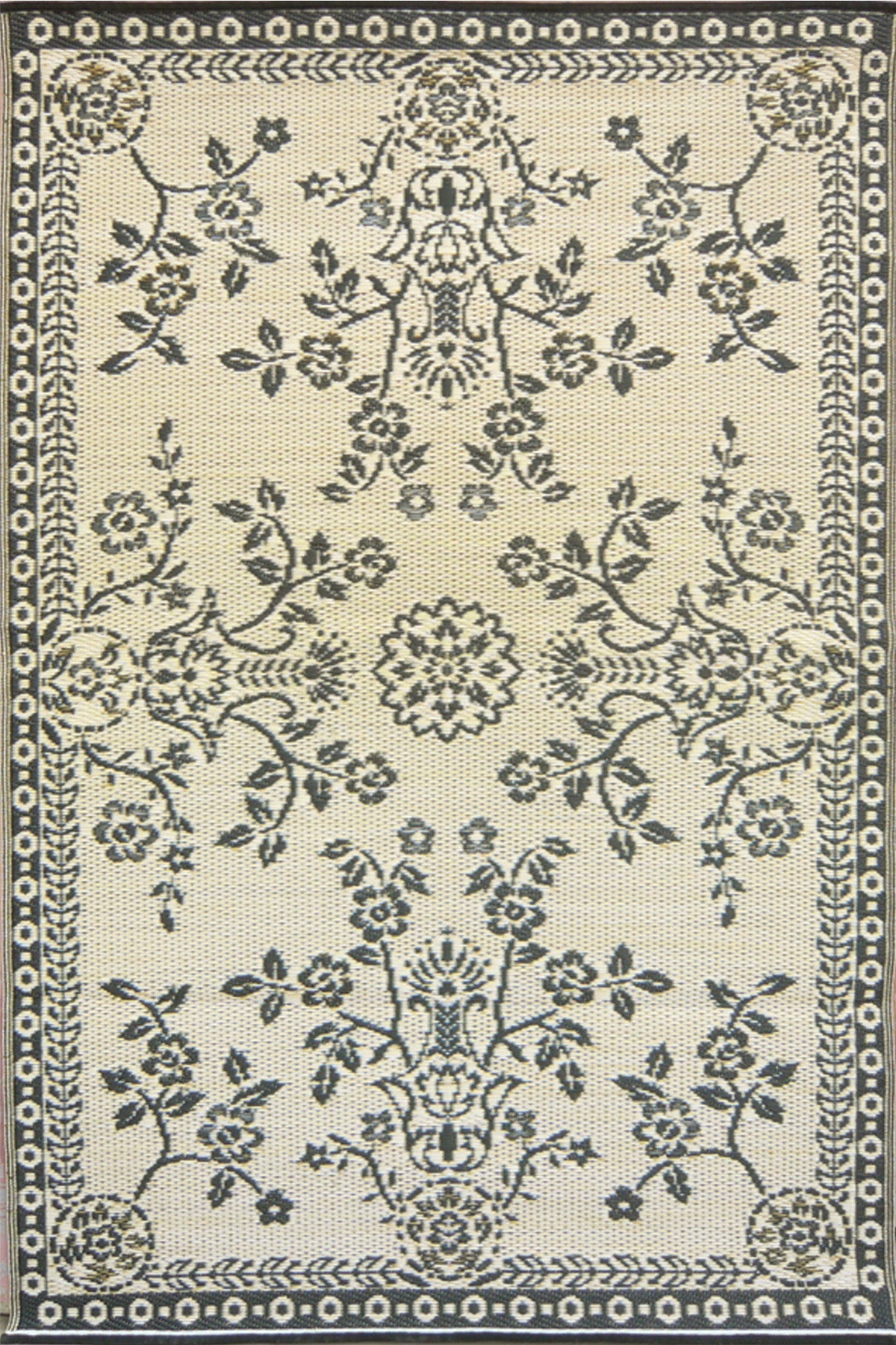 Garland Black & Tan Recycled Indoor/Outdoor Rug