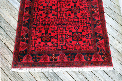 4'10 x 6'4 ft Khal Mohammadi hand knotted oriental rug