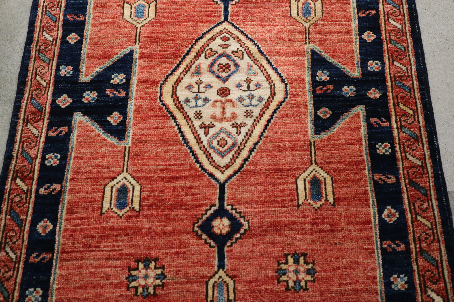 2'1 x 2'10 ft Chobi hand knotted oriental rug