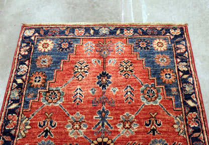 2'1 x 3'1 ft Hand knotted Chobi wool oriental rug
