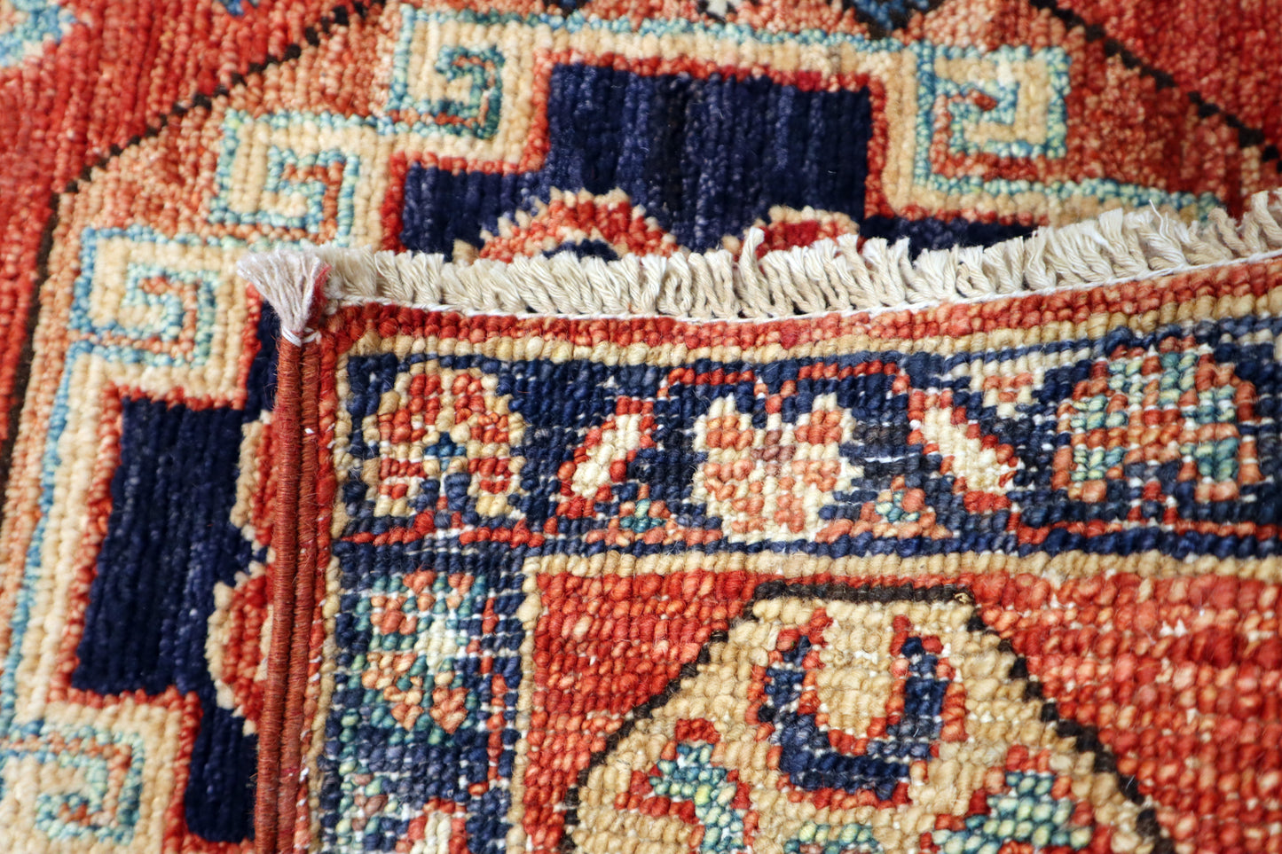 2'1 x 3'1 ft Hand knotted Chobi wool oriental rug