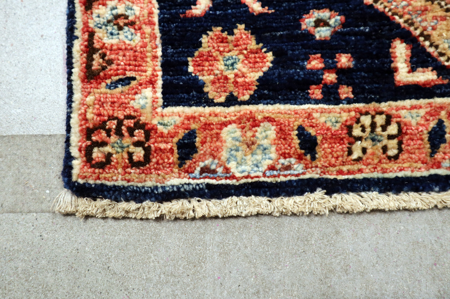 2'2 x 3'1 ft Hand knotted Chobi wool oriental rug