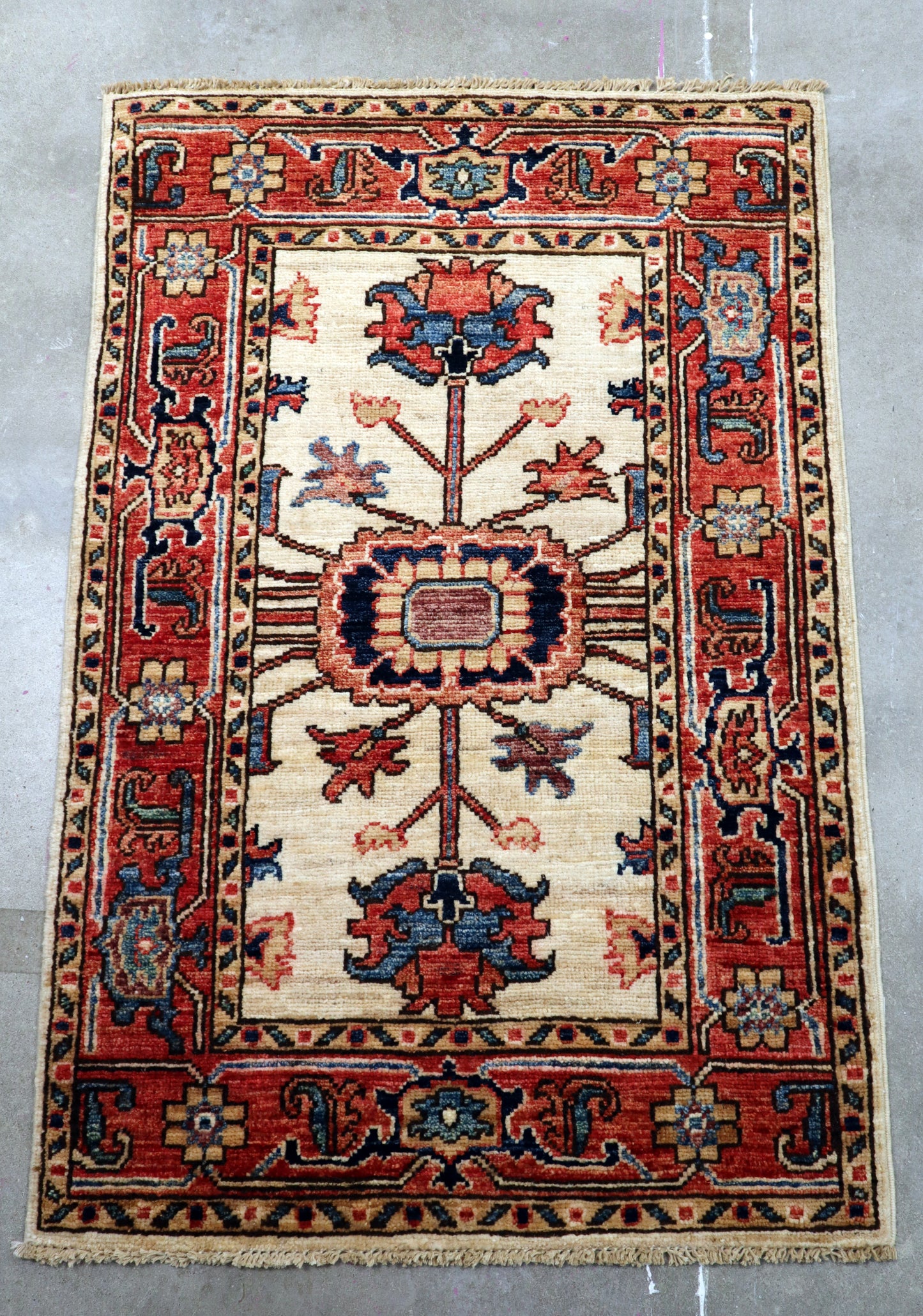 2'2 x 3'3 ft Hand knotted Chobi wool oriental rug