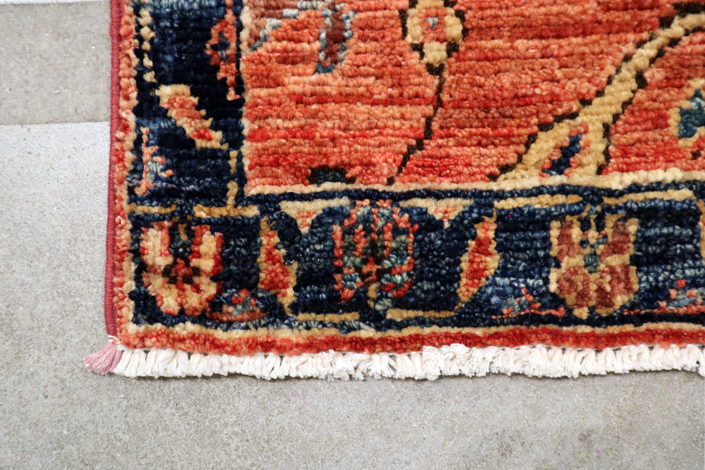 2'0 x 3'1 ft Hand knotted Chobi wool oriental rug