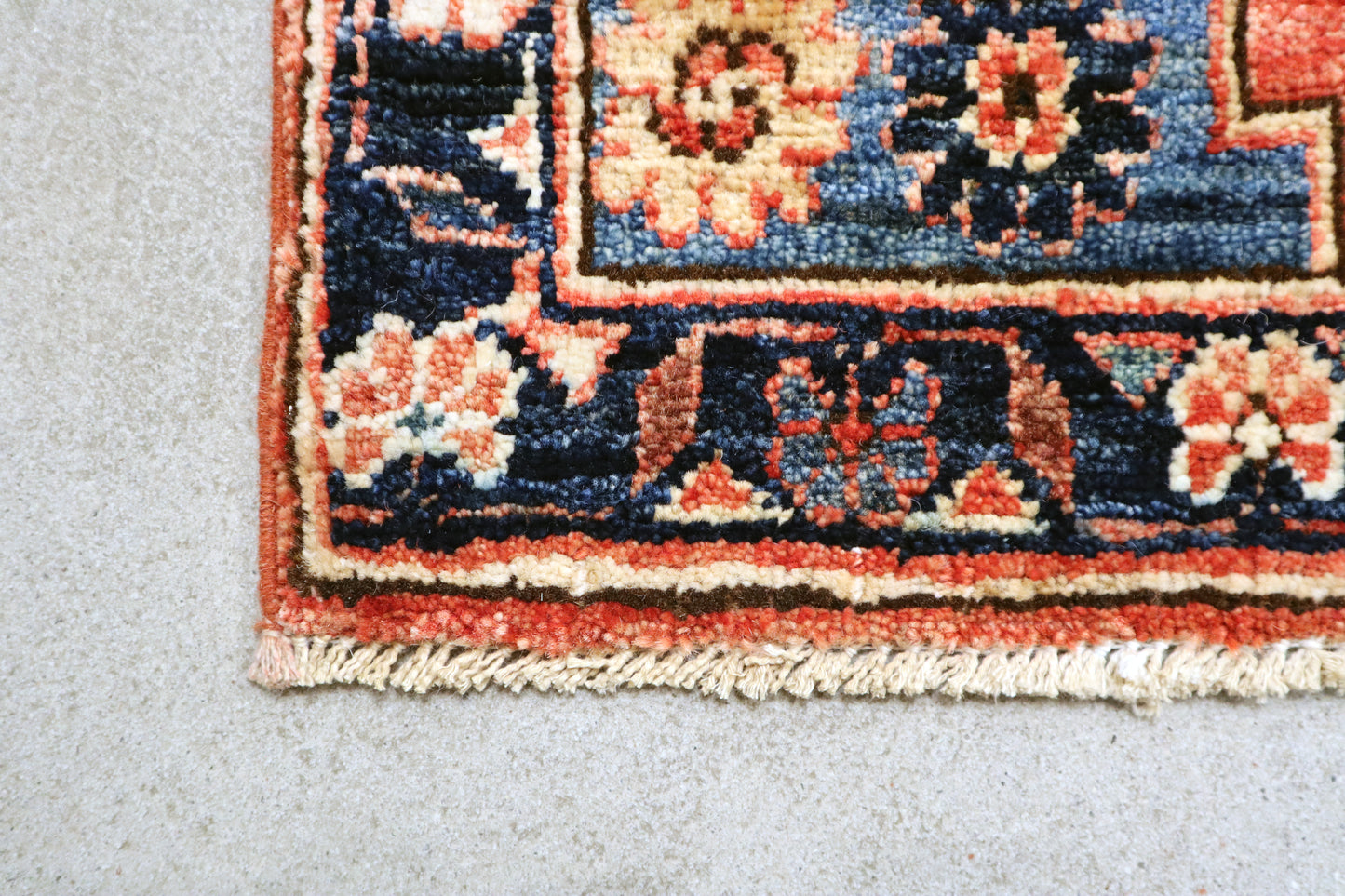 2'0 x 3'4 ft Hand knotted Chobi type wool oriental rug