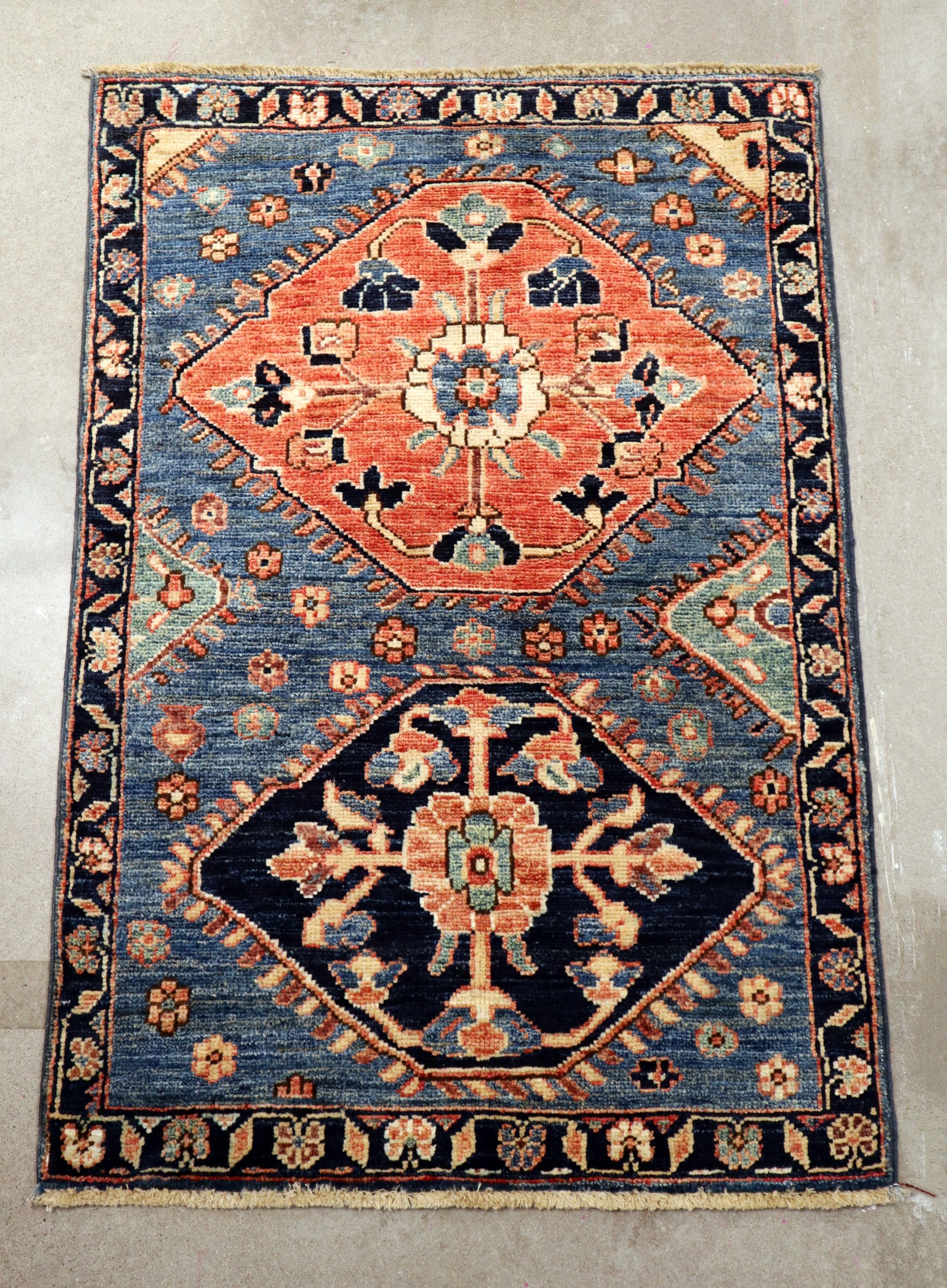 2'0 x 3'0 ft Hand knotted Chobi wool oriental small rug