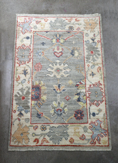 2'2 x 3'3 ft Hand knotted Oushak wool oriental small rug