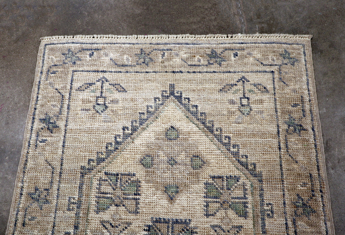 2'1 x 3'0 ft Hand knotted Khotan wool oriental small rug