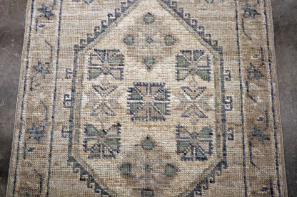 2'1 x 3'0 ft Hand knotted Khotan wool oriental small rug