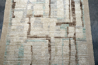 2'3 x 3'0 ft Hand knotted Contemporary wool oriental small rug