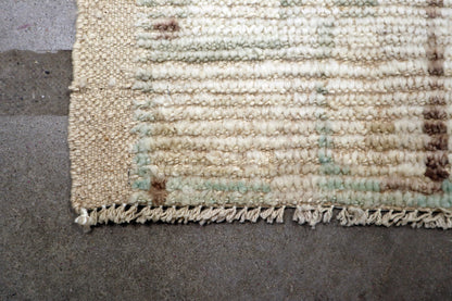 2'3 x 3'0 ft Hand knotted Contemporary wool oriental small rug