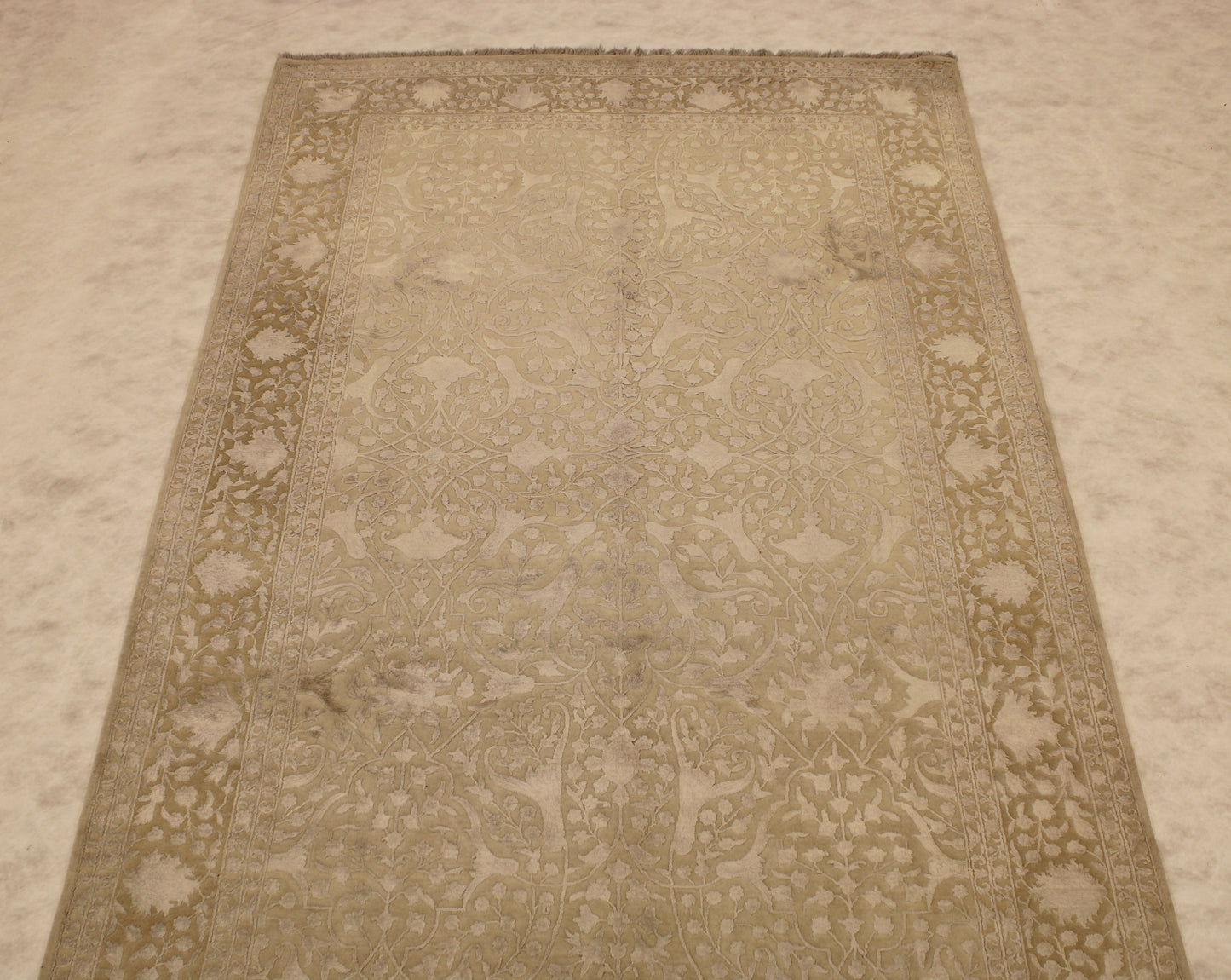 6'3 x 10'1 ft Hand knotted Silk flower oriental area rug
