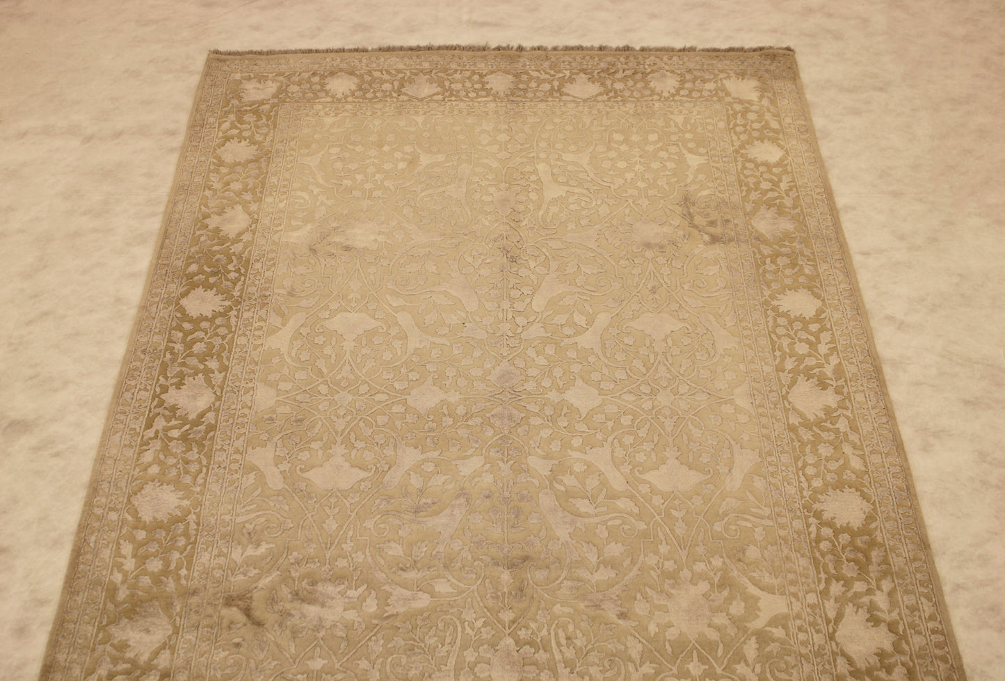 6'3 x 10'1 ft Hand knotted Silk flower oriental area rug