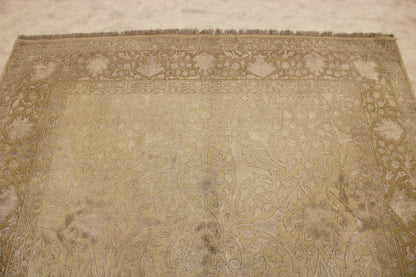 6'3 x 10'1 ft Hand knotted Silk flower oriental area rug