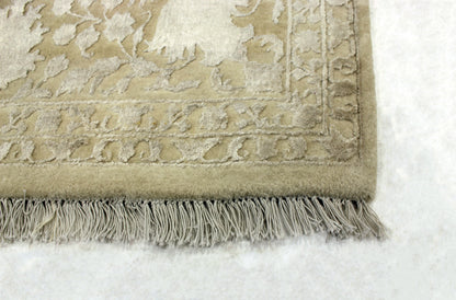 6'3 x 10'1 ft Hand knotted Silk flower oriental area rug