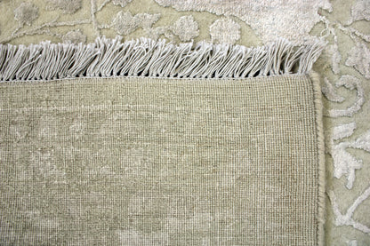 6'3 x 10'1 ft Hand knotted Silk flower oriental area rug