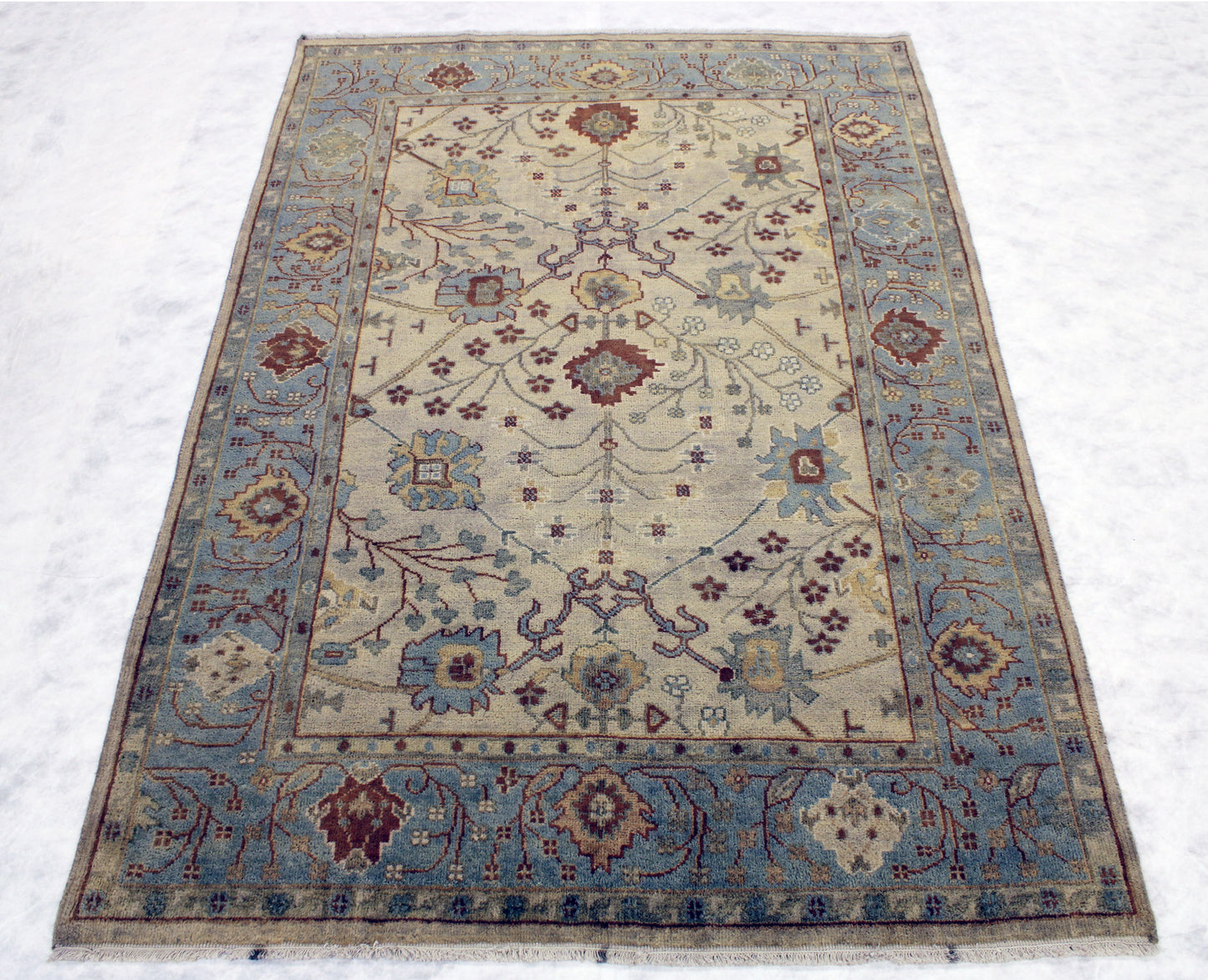 6'3 x 8'11 ft Hand knotted Oushak oriental area wool rug
