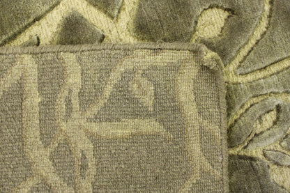 6'8 x 9'0 ft Hand knotted Contemporary oriental area wool rug