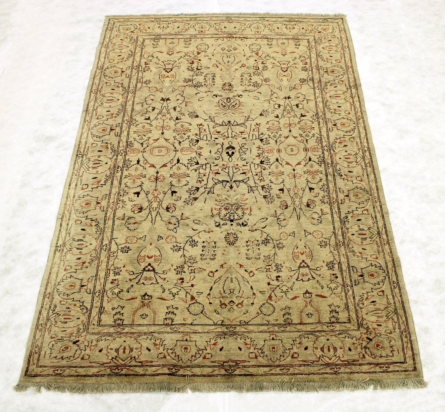6'0 x 9'0 ft Hand knotted Oushak oriental area wool rug