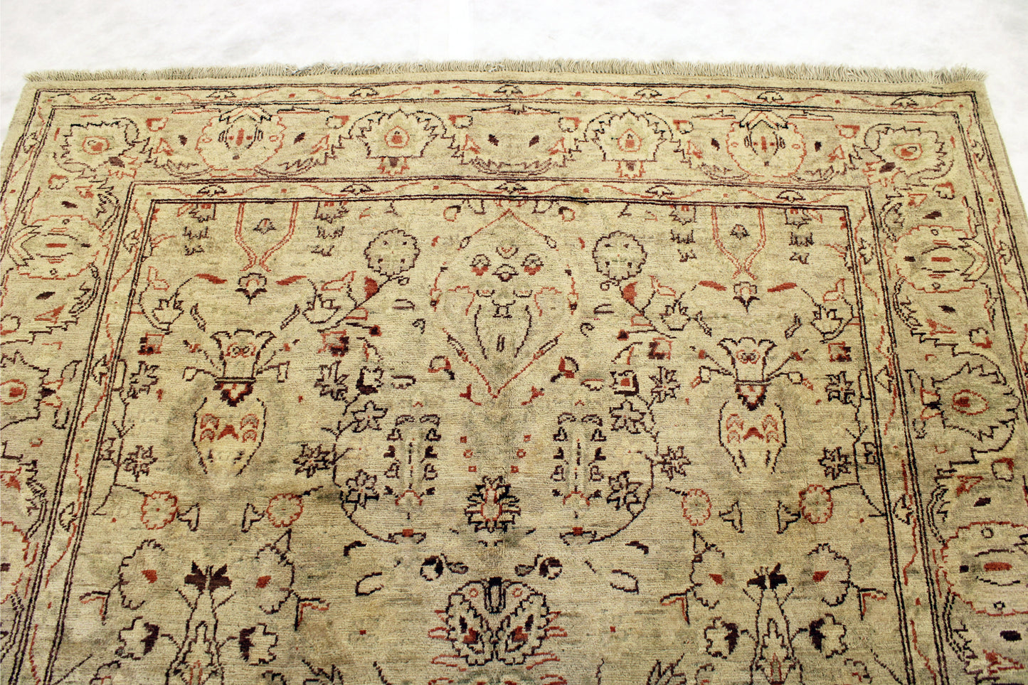 6'0 x 9'0 ft Hand knotted Oushak oriental area wool rug
