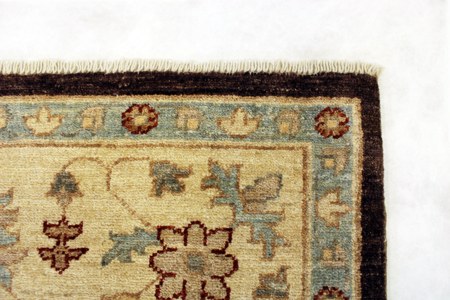 6'3 x 8'11 ft Hand knotted Oushak oriental area wool rug