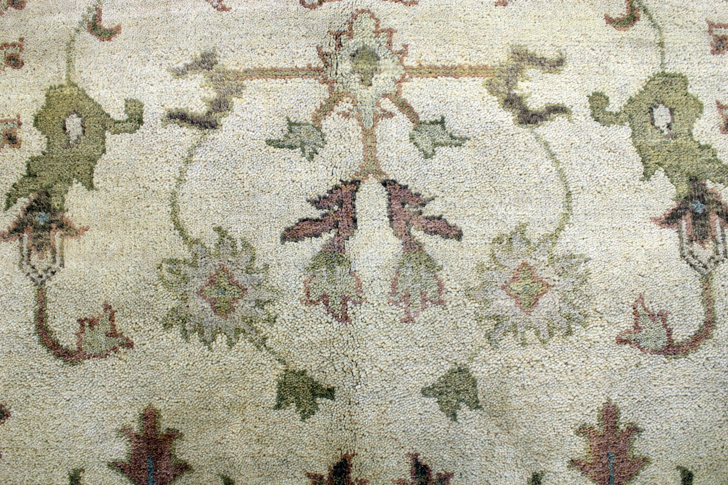 6'1 x 9'0 ft Hand knotted Oushak oriental area wool rug