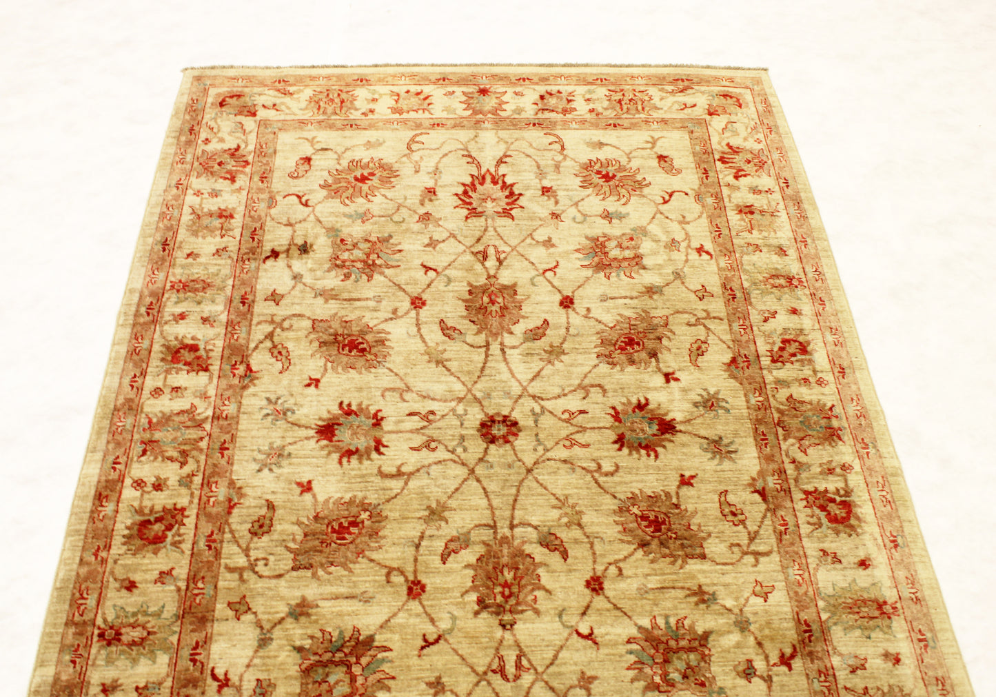 5'6 x 7'9 ft Hand knotted Oushak oriental area wool rug