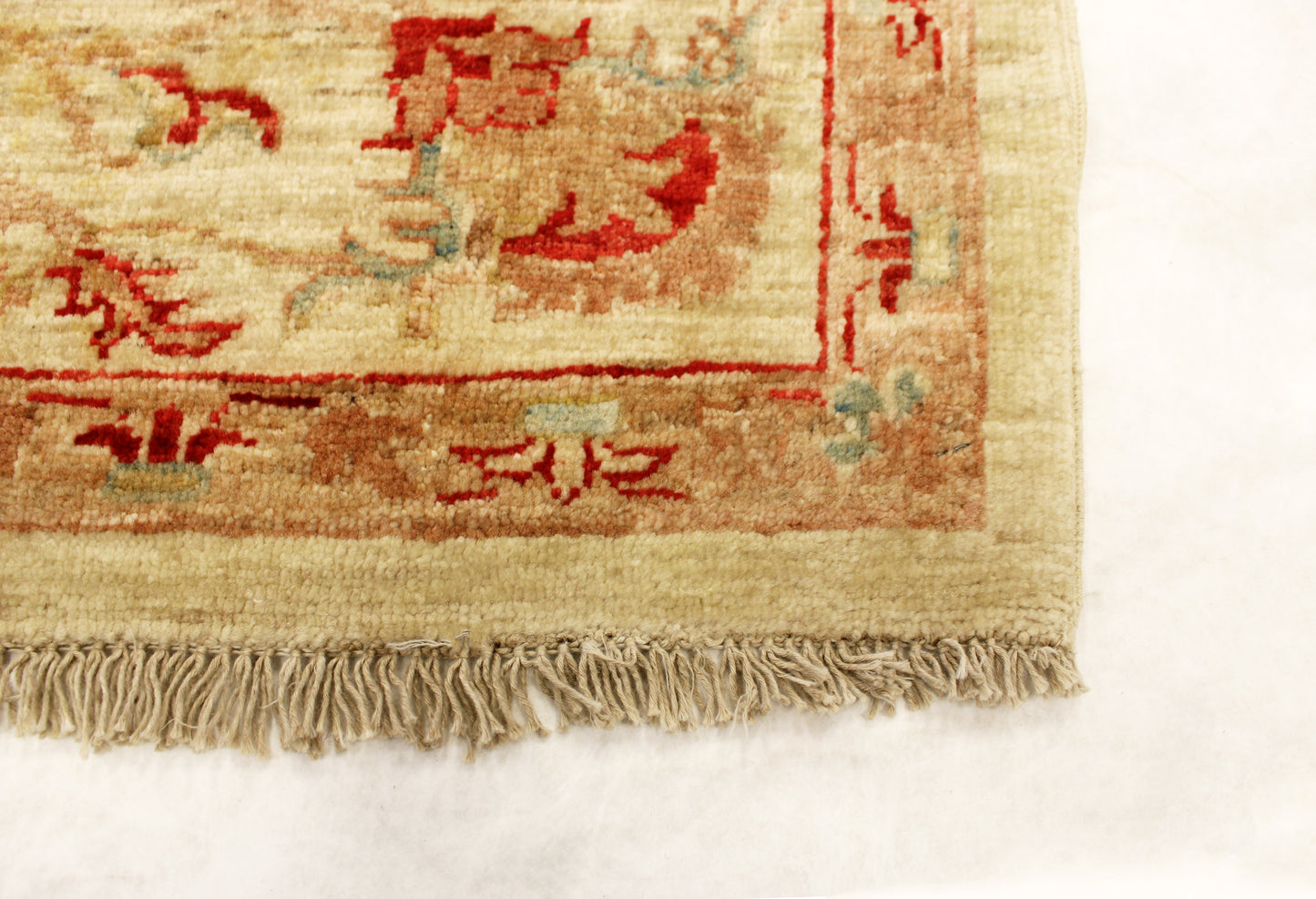 5'6 x 7'9 ft Hand knotted Oushak oriental area wool rug