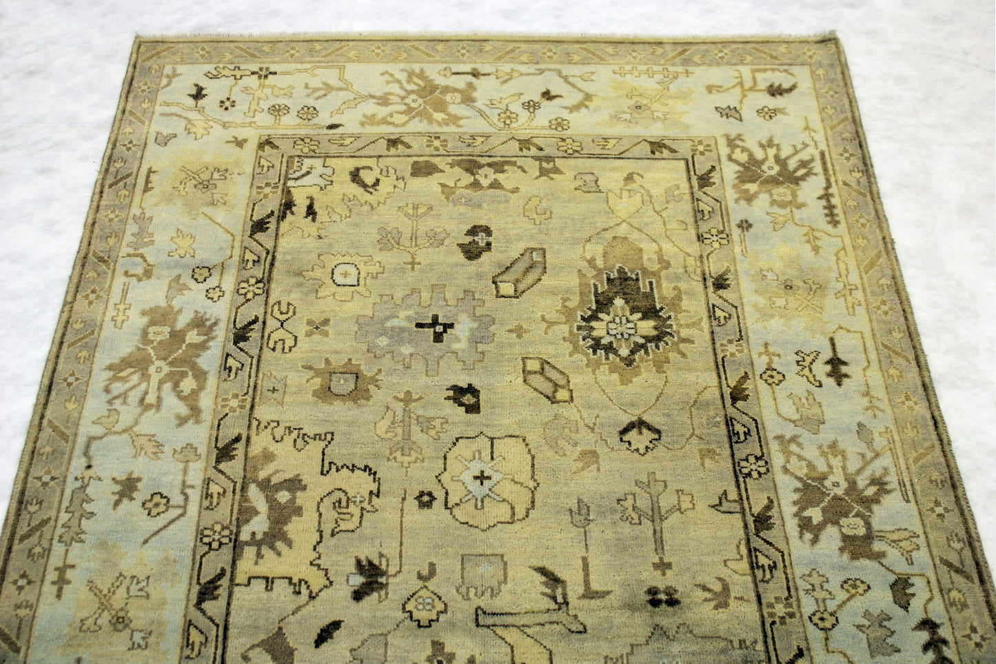 6'3 x 9'0 ft Hand knotted Oushak oriental wool area rug