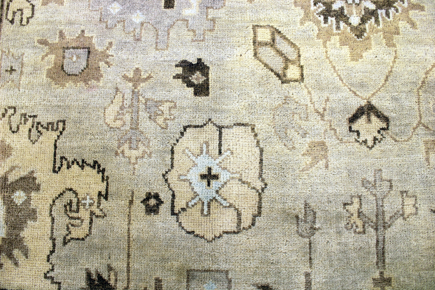 6'3 x 9'0 ft Hand knotted Oushak oriental wool area rug